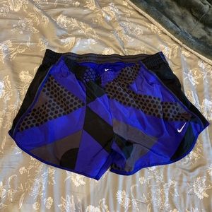 🚚MOVING SALE MUST GO Nike running shorts